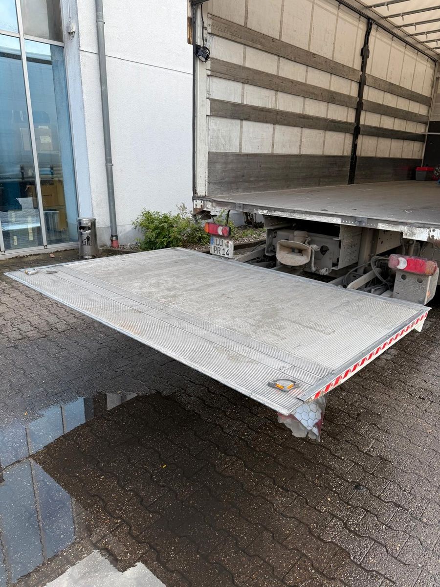 Fahrzeugabbildung DAF LF 290 16 Tonnen , Automatik