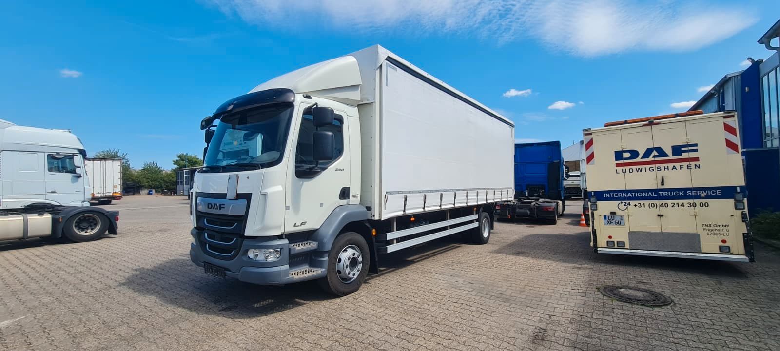 Fahrzeugabbildung DAF LF 290 16 Tonnen , Automatik