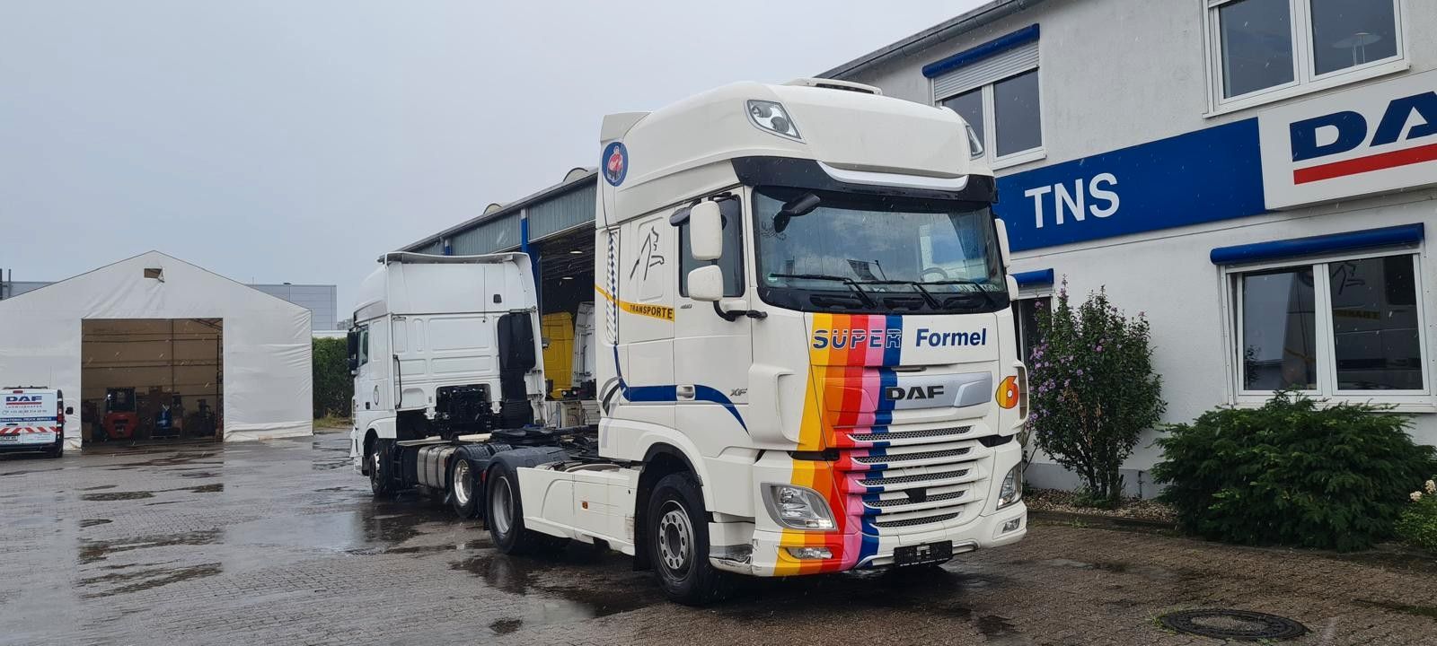 Fahrzeugabbildung DAF DAF XF 106.480 Retarder, Spoiler