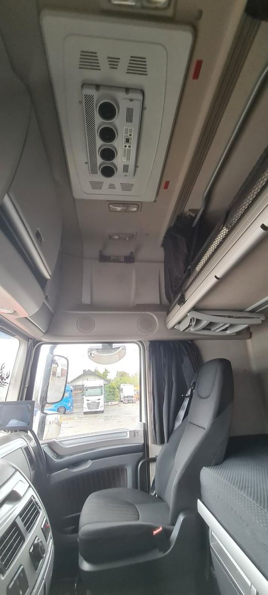 Fahrzeugabbildung DAF DAF XF 106.480 Retarder, Spoiler