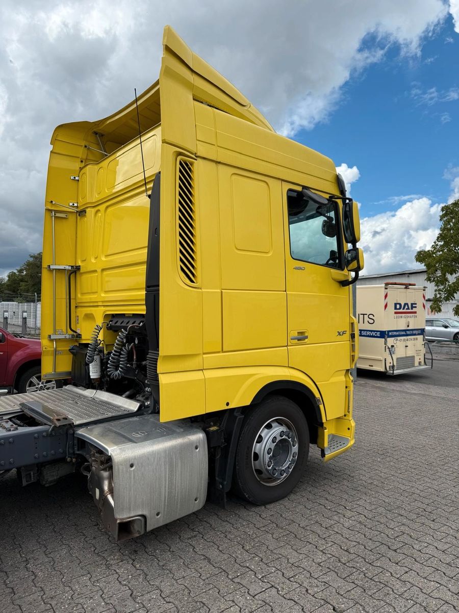 Fahrzeugabbildung DAF XF 106.480 Mega, wie NEU !!!, MIETKAUF