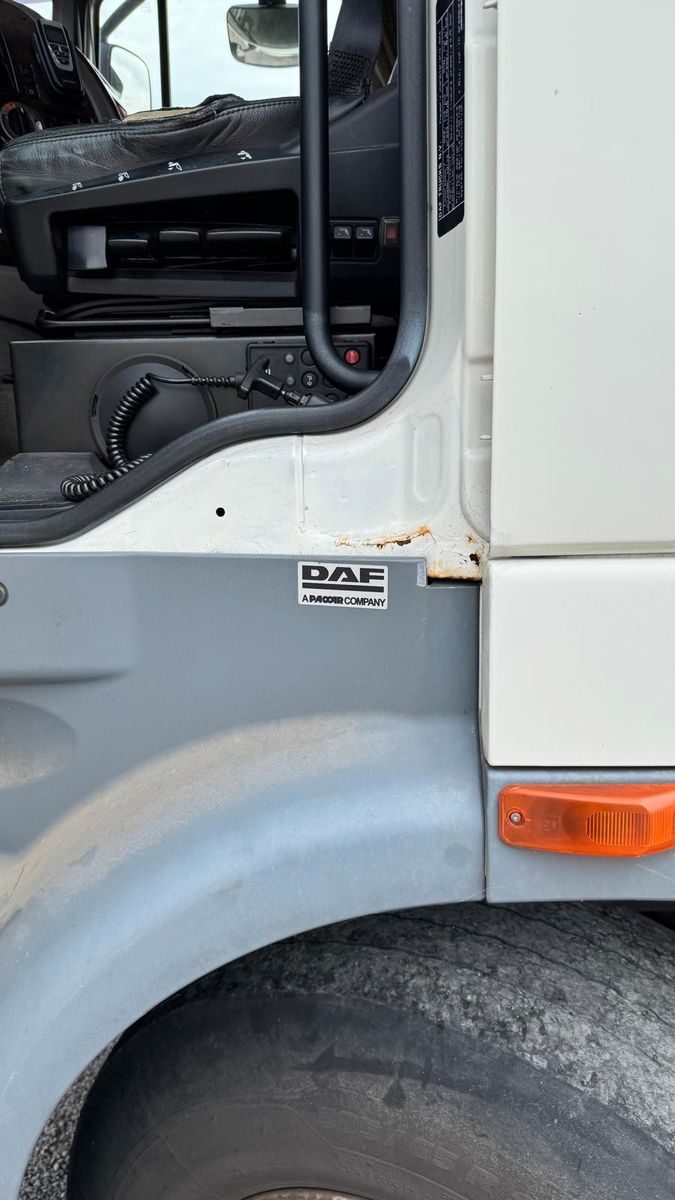 Fahrzeugabbildung DAF DAF XF 106.460 Retarder,  1. Hand, ADR