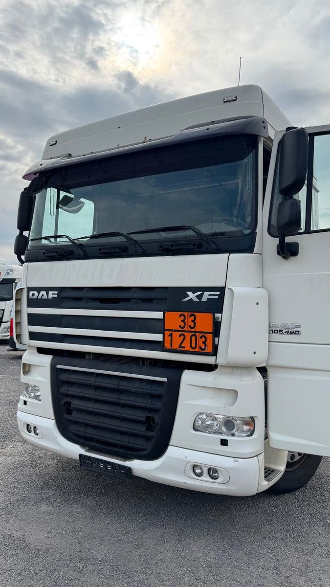 Fahrzeugabbildung DAF DAF XF 106.460 Retarder,  1. Hand, ADR