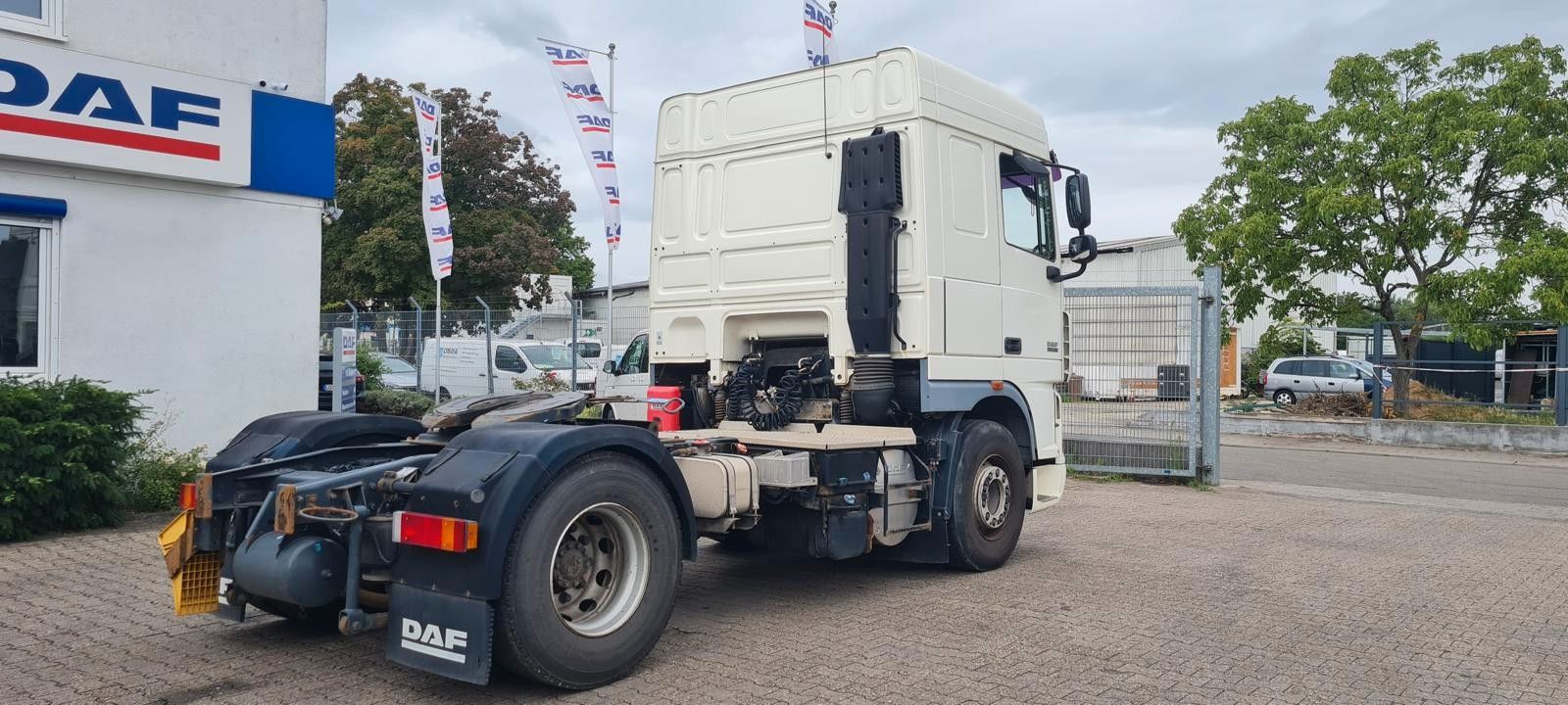 Fahrzeugabbildung DAF DAF XF 106.480 Retarder, Spoiler