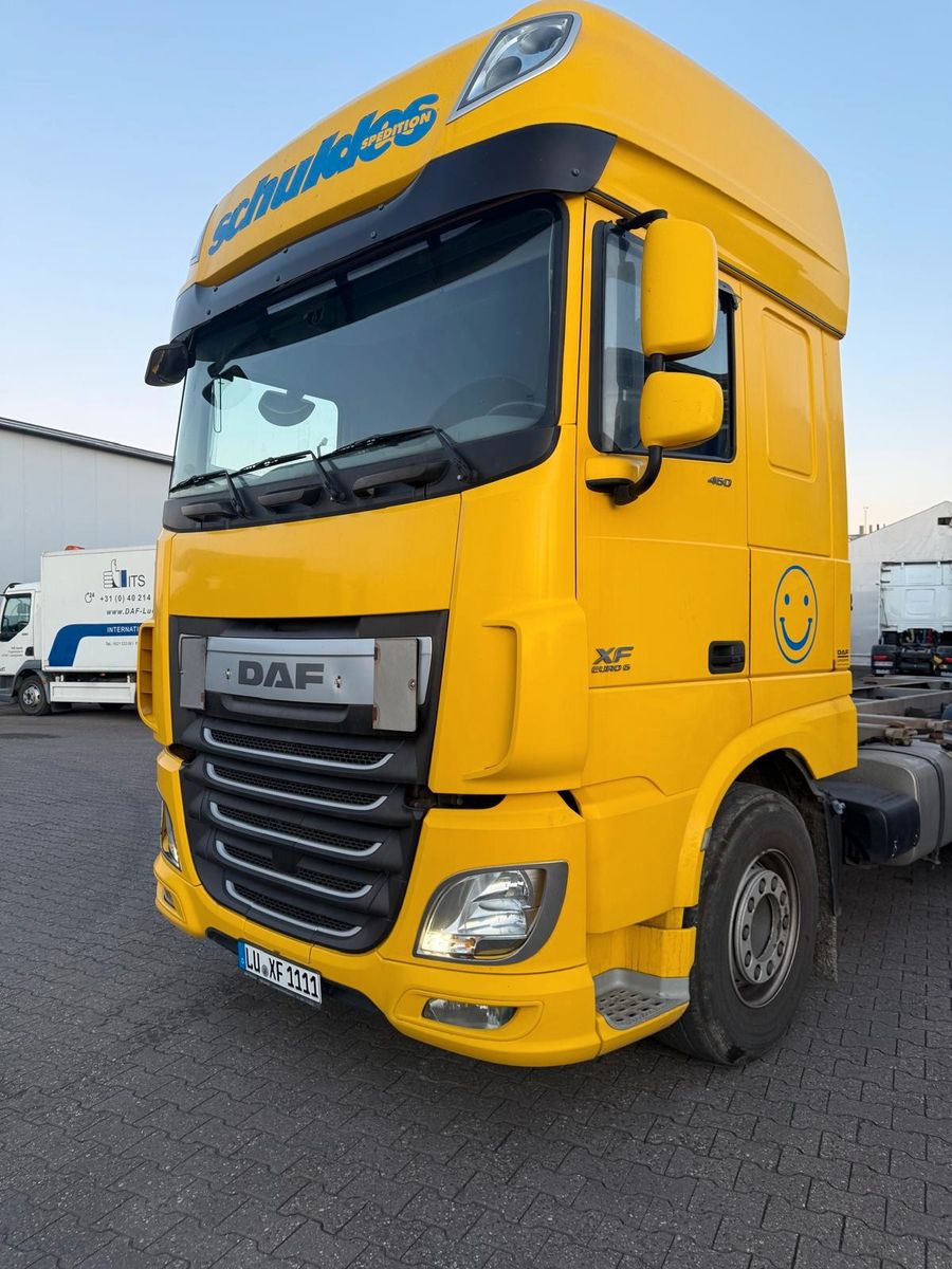 Fahrzeugabbildung DAF XF 106.460 Intarder, Fahrgestell