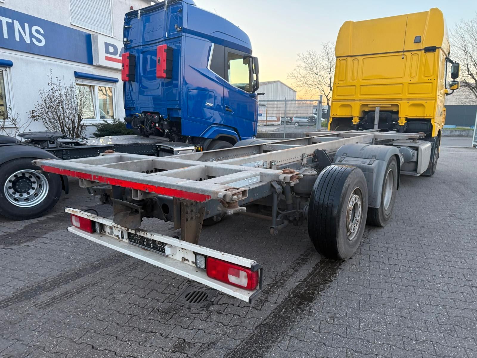 Fahrzeugabbildung DAF XF 106.460 Intarder, Fahrgestell