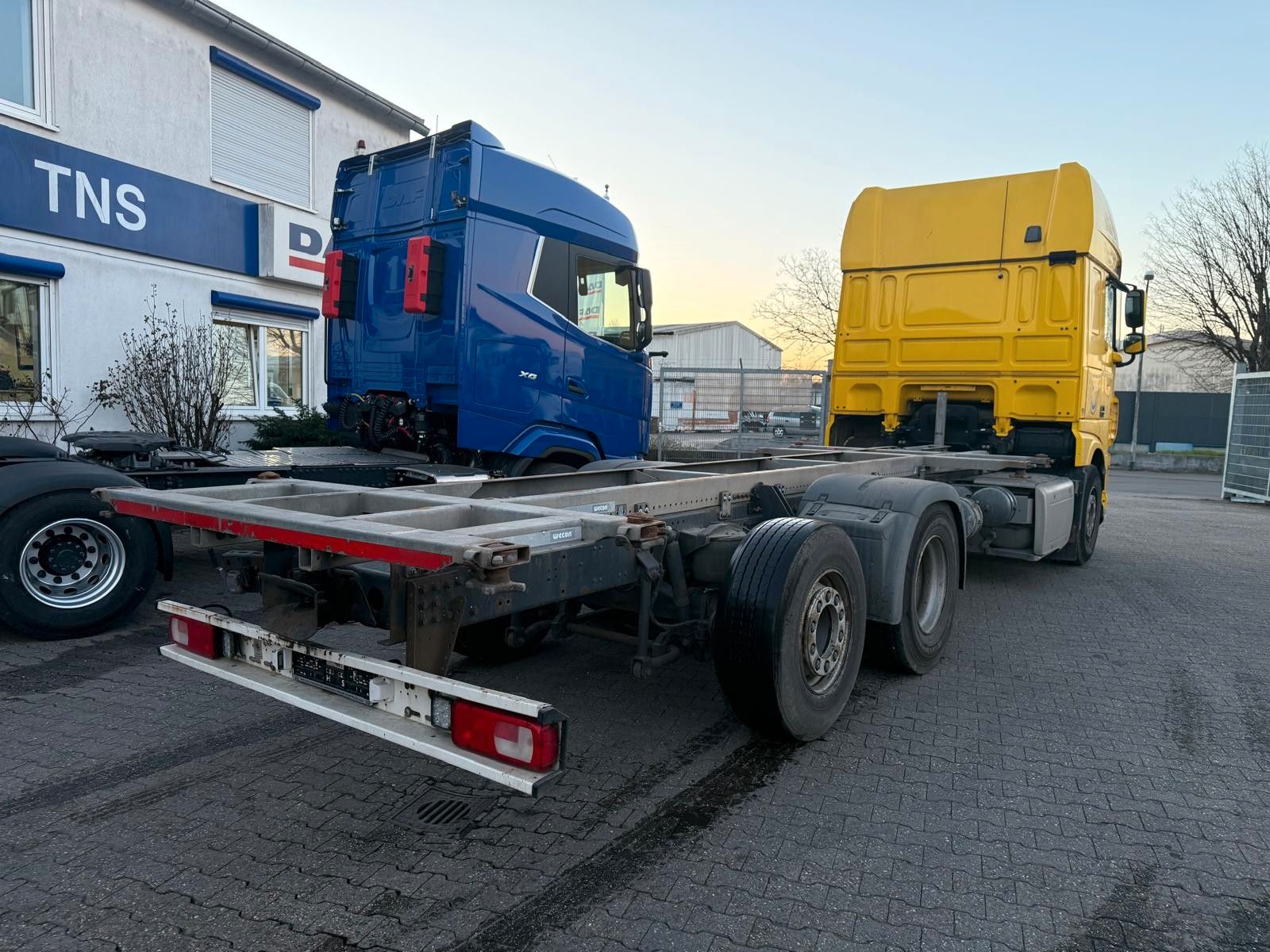 Fahrzeugabbildung DAF XF 106.460 Intarder, Fahrgestell