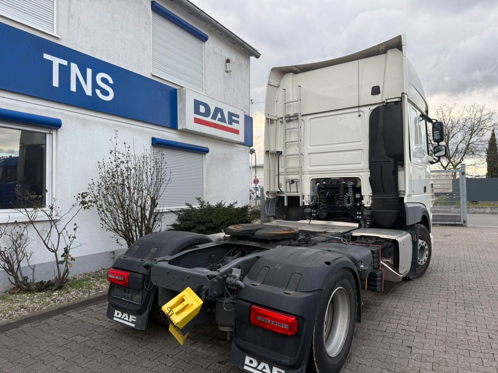 Fahrzeugabbildung DAF XF 106.480, 1. Hand, neue Reifen, Garantie