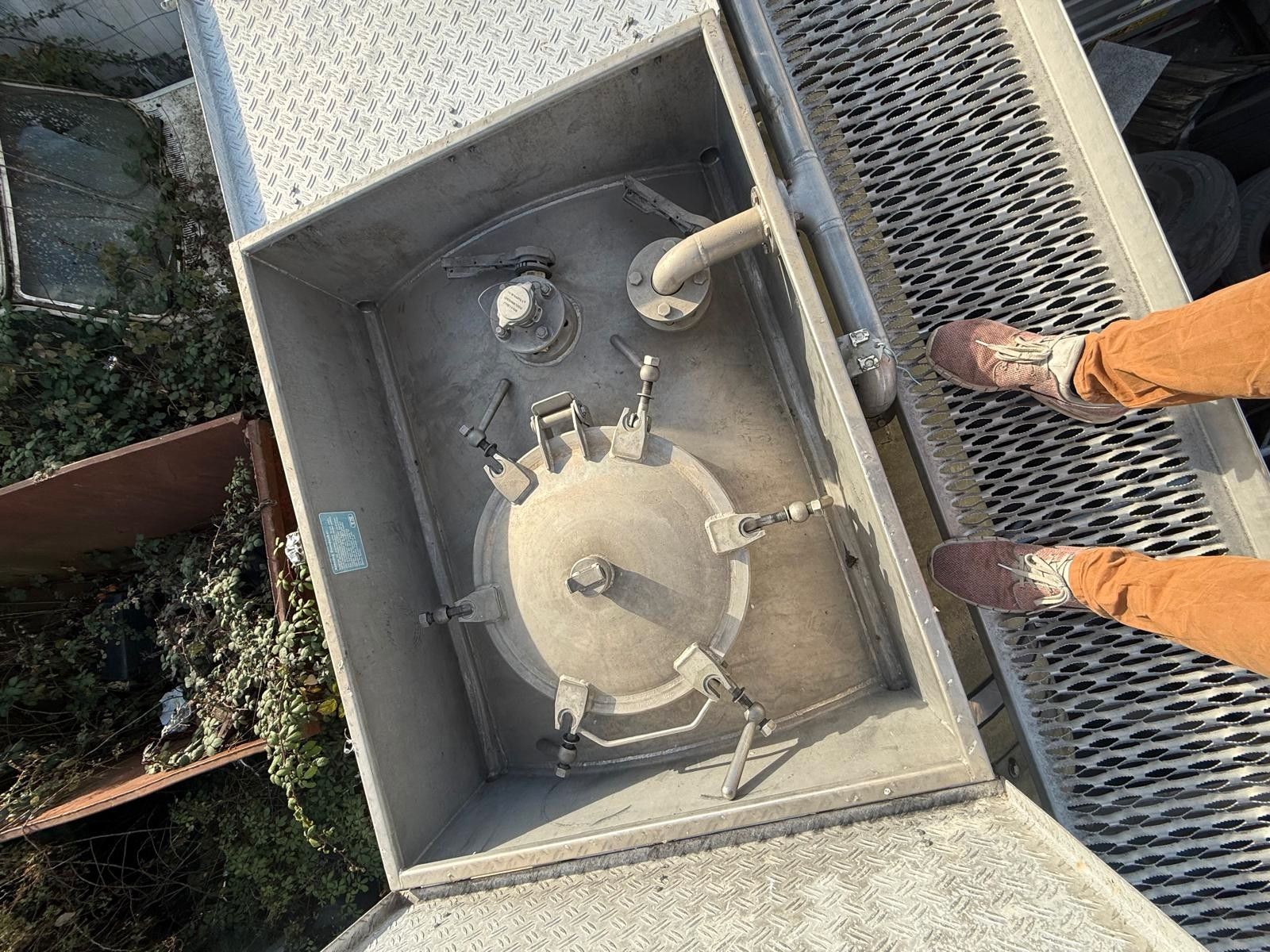 Fahrzeugabbildung Schrader D/NRW/0341, Edelstahl 5 x 5000Liter