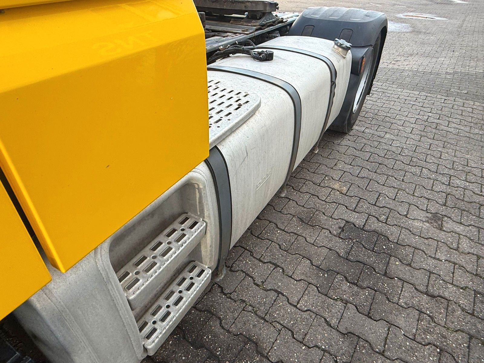 Fahrzeugabbildung DAF XF 106.460, dt. LKW !!! TOP!!!