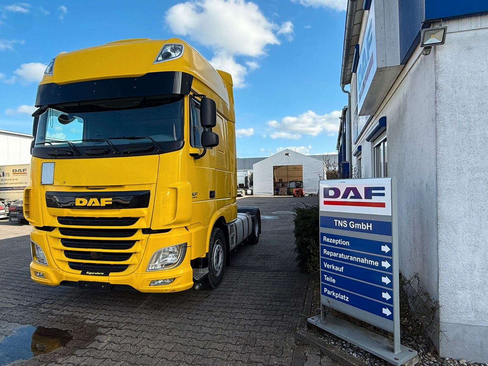 Fahrzeugabbildung DAF XF 106.460, dt. LKW !!! TOP!!!