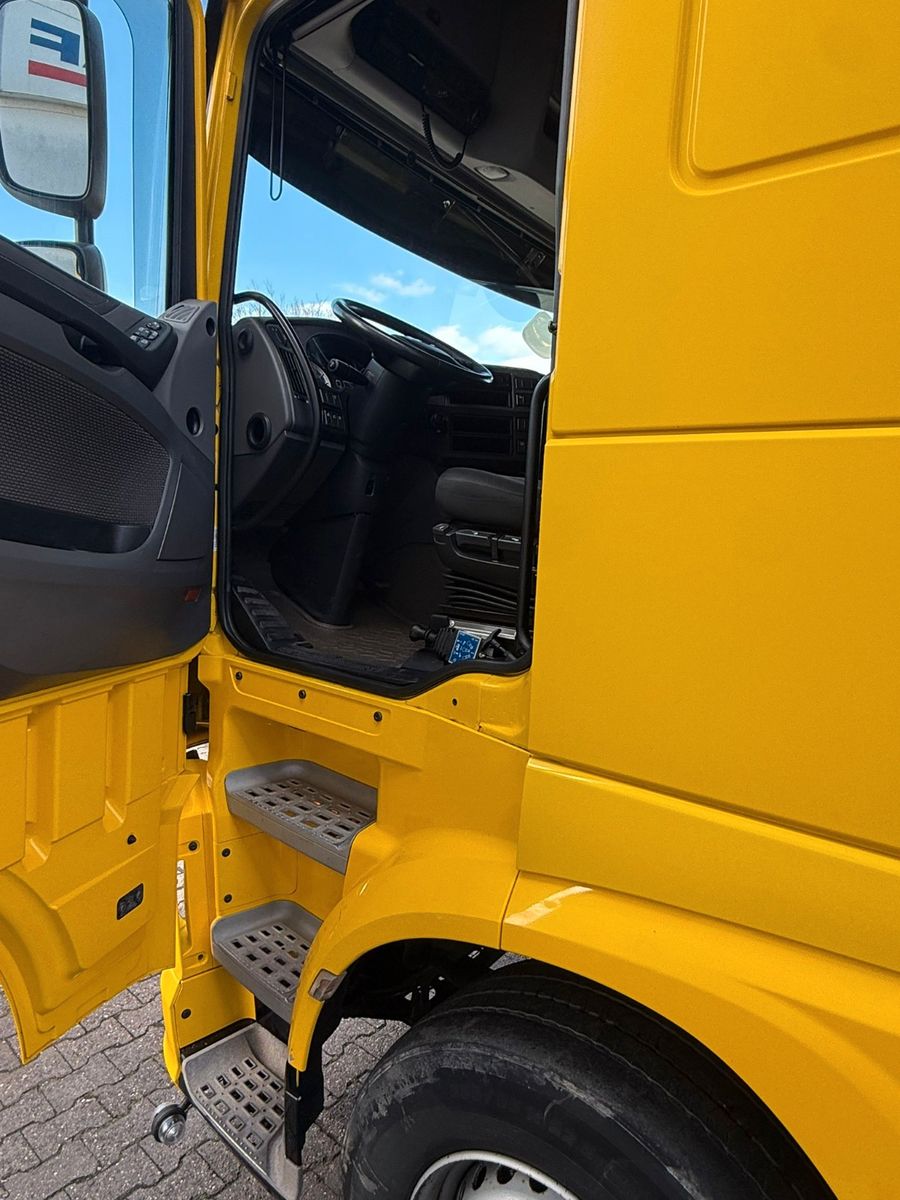 Fahrzeugabbildung DAF XF 106.460, dt. LKW !!! TOP!!!