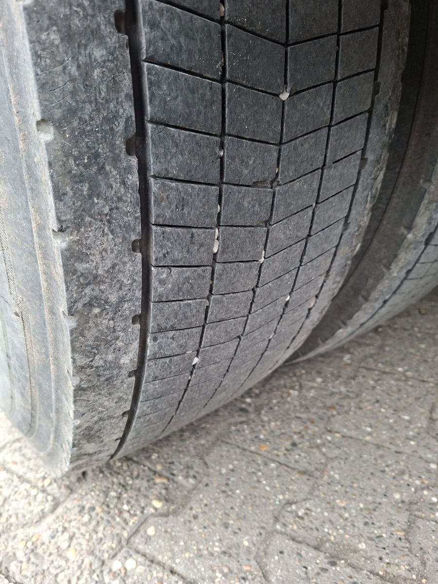Fahrzeugabbildung DAF XF 106.480 Getreidekipper 35m³, Intarder TOP!