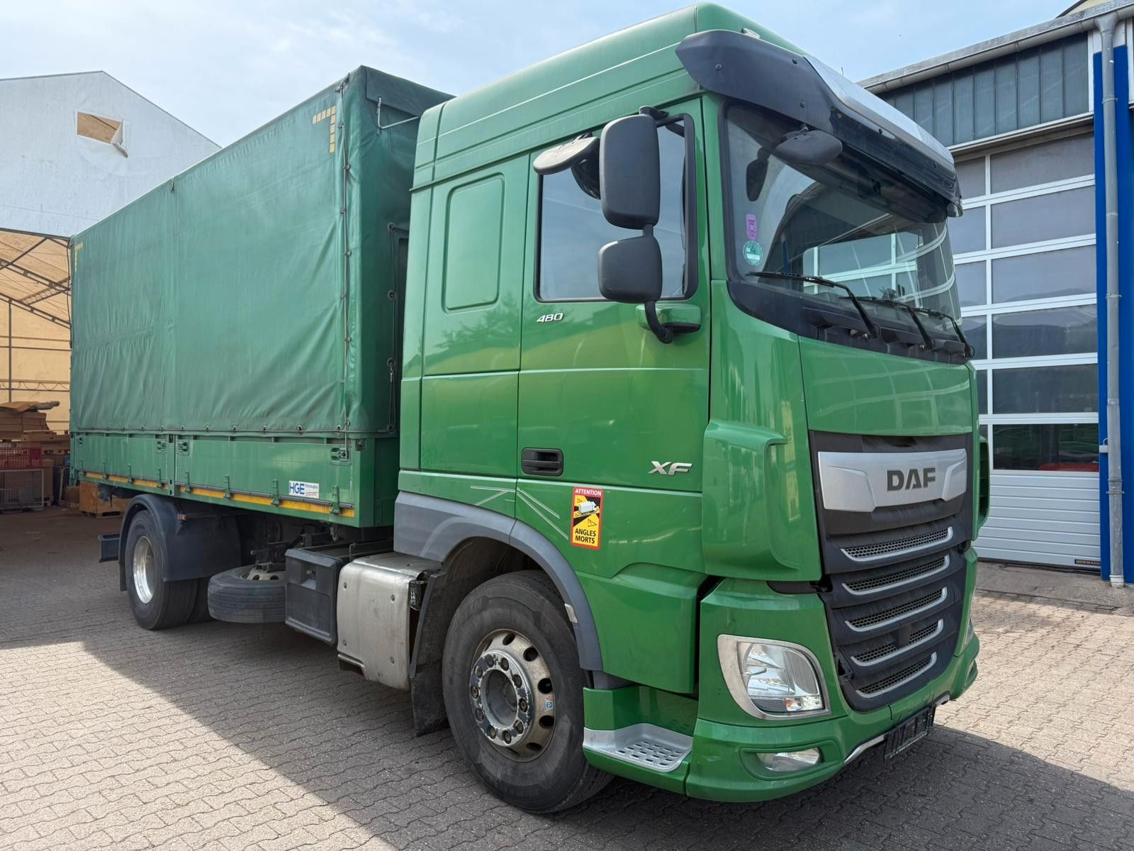 Fahrzeugabbildung DAF XF 106.480 Getreidekipper 35m³, Intarder TOP!