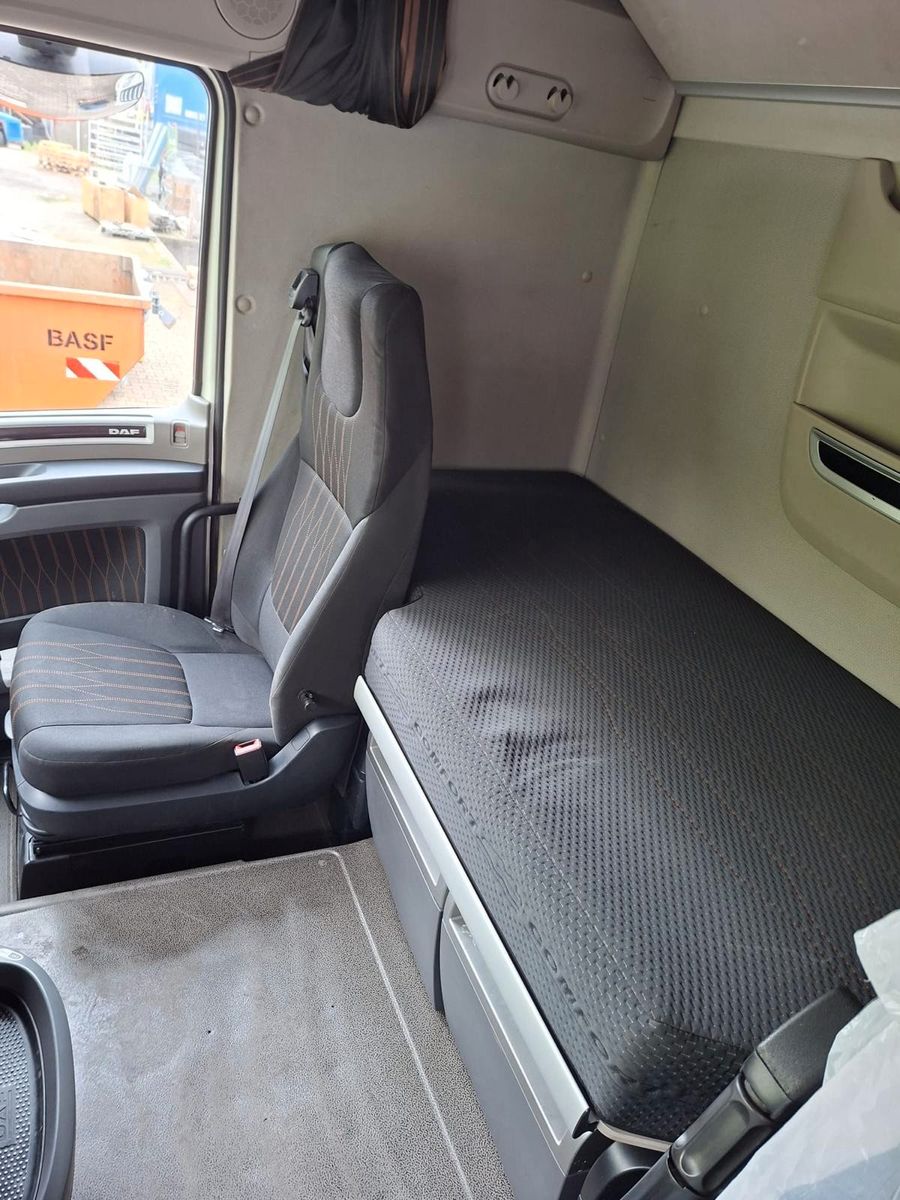 Fahrzeugabbildung DAF XF 106.480, 1. Hand, ADR , Kipphydraulik