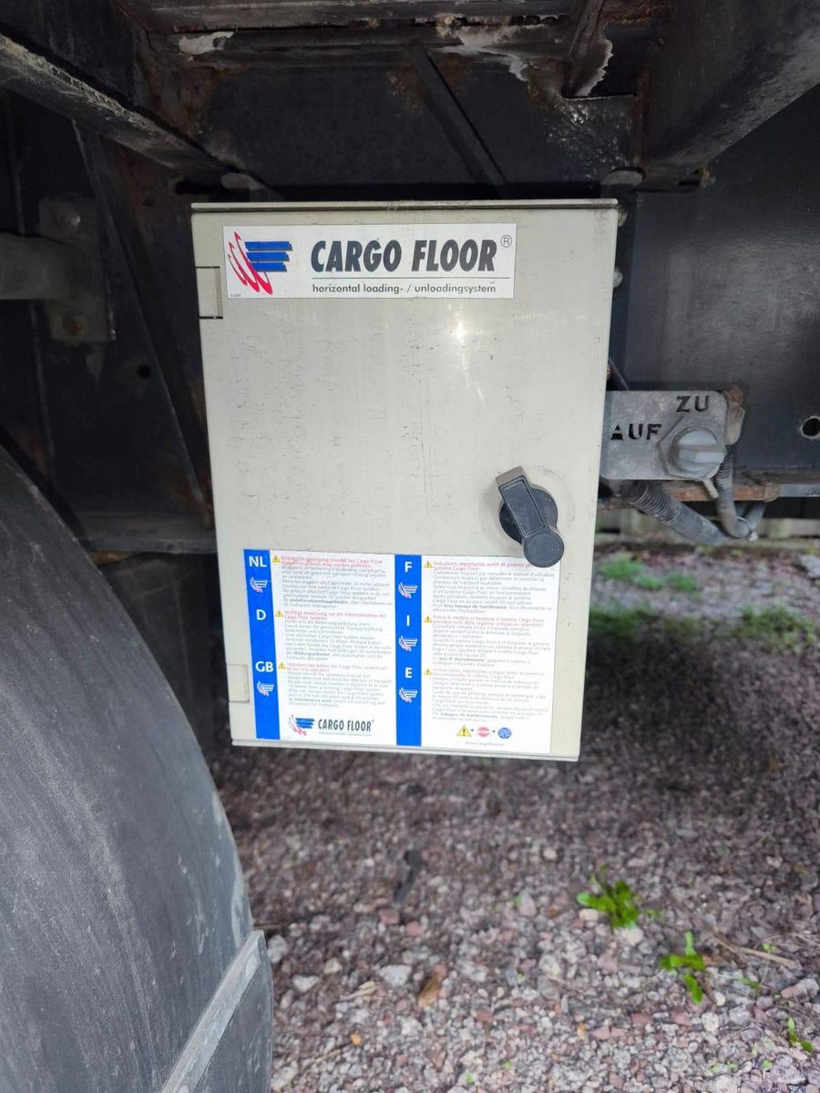 Fahrzeugabbildung Schmitz Cargobull SW24SL