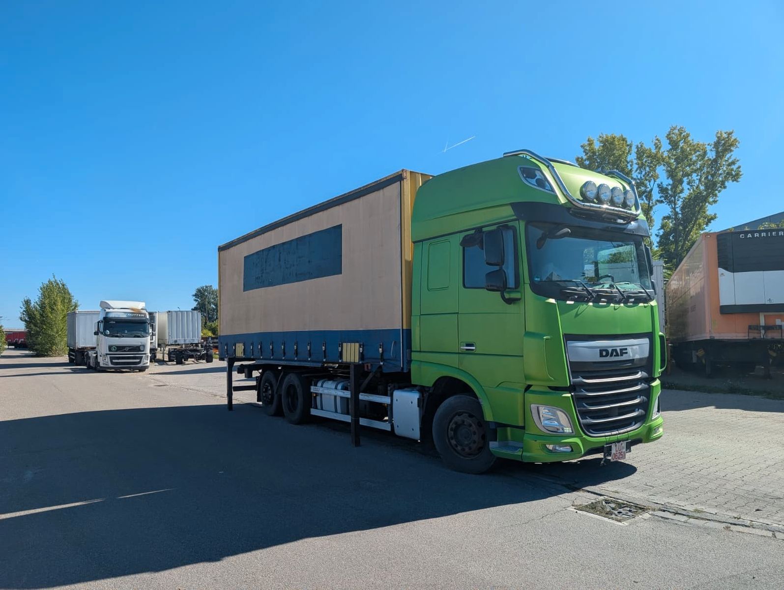 Fahrzeugabbildung DAF XF 106.460 Intarder, Multiwechsler